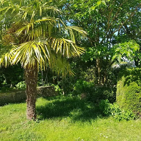 L'houstalet Des Serniers
