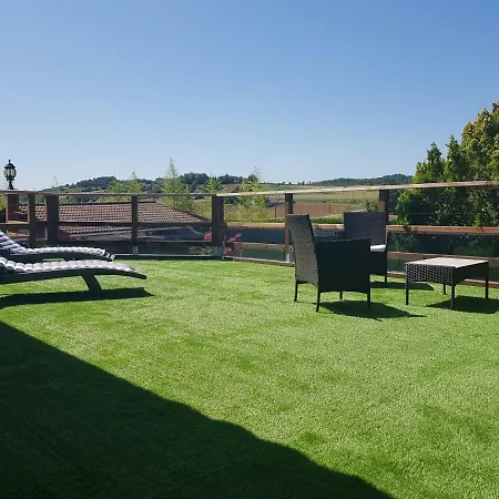 L'houstalet Des Serniers Guest house
