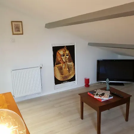 L'houstalet Des Serniers Guest house *
